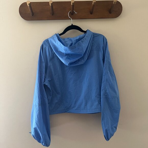 NWT Lululemon Scuba Cropped Anorak Jacket - Pool Party Blue - Size 8 - Picture 5 of 9